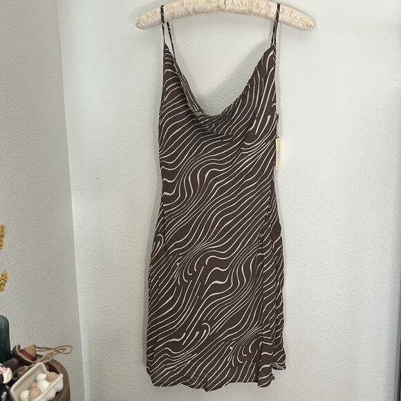 $110 Charlie Holiday Allora Lola Printed Mini Slip Dress NEW Size 6 - Picture 6 of 12